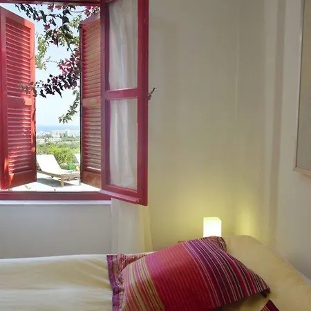 You And Your Family Can Rent A Luxury 33 Villa